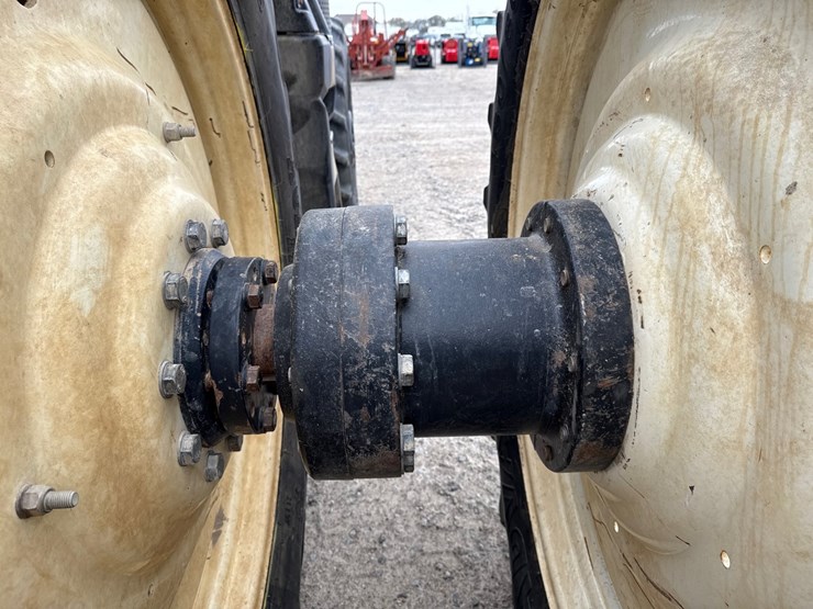 2015-new-holland-t8.410-image-10