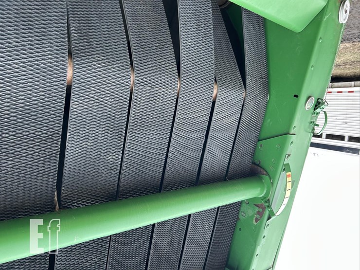 2002-john-deere-567-image-14