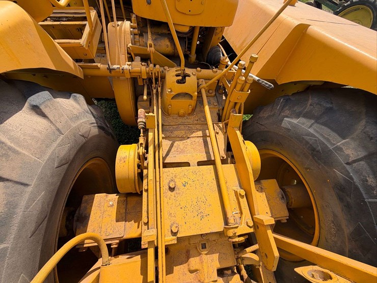 john-deere-840-image-34