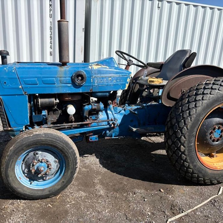 FORD TRACTOR