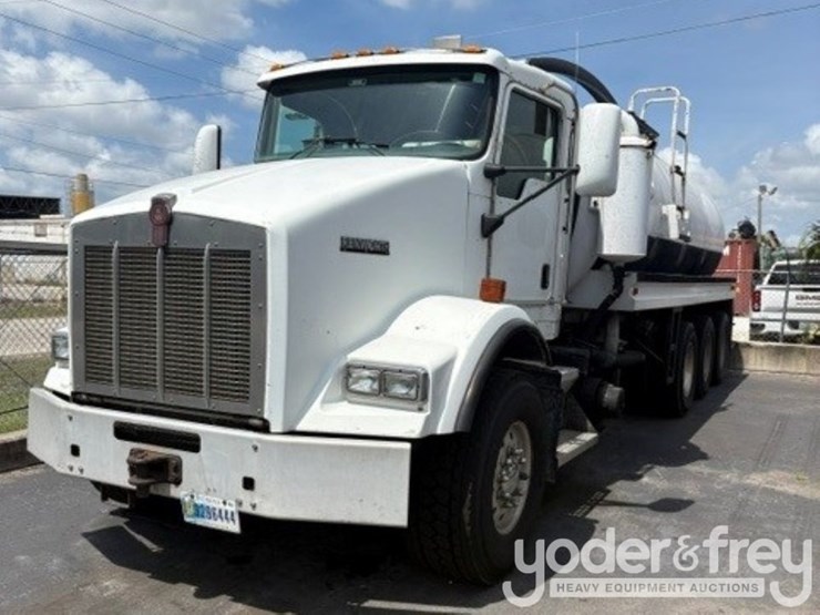 2005-kenworth-t800-image-1