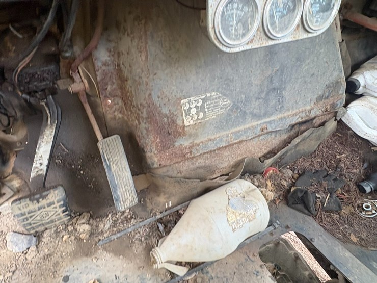 #23987-•-inop-1979-international-f-2554-t/a-single-cab-truck-tractor-cf255jha29827-image-43