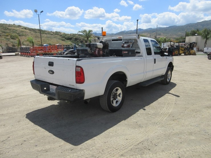 2012-ford-f350-image-3