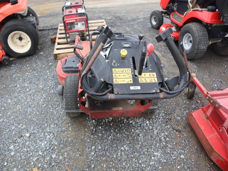exmark-turf-tracer-walk-behind-s-series-mower-image-6