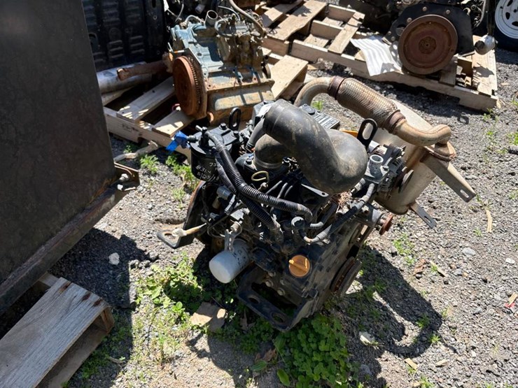 yamnar-3tnv82a-3-cylinder-diesel-engine-image-4