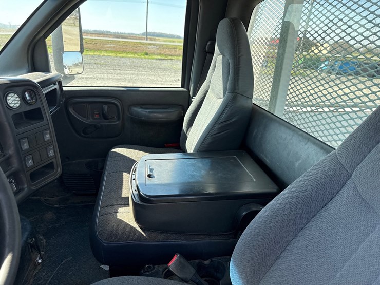 #41358-•-2006-chevrolet-c4500-single-cab-utility-truck-inv#-41358-image-44