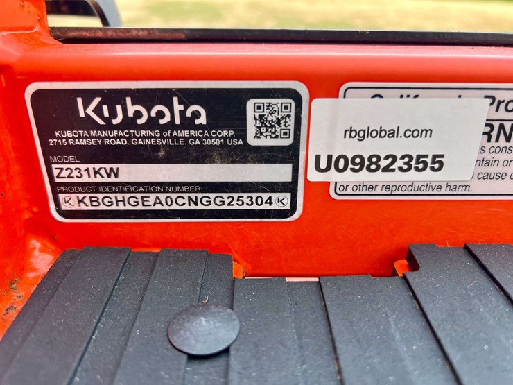 2022-kubota-z231kw-zero-turn-lawn-mower-(26-hours)-image-23