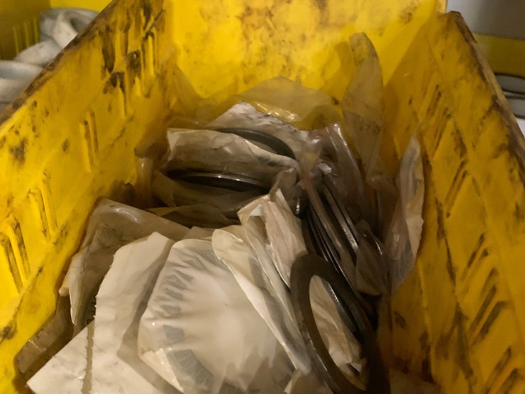cabinet-and-all-it’s-contents-(race-bearings,-padding,-msp’s,)-image-6
