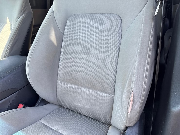 2015-hyundai-santa-fe-image-24