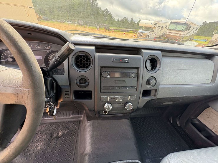 2011-ford-f150-image-16