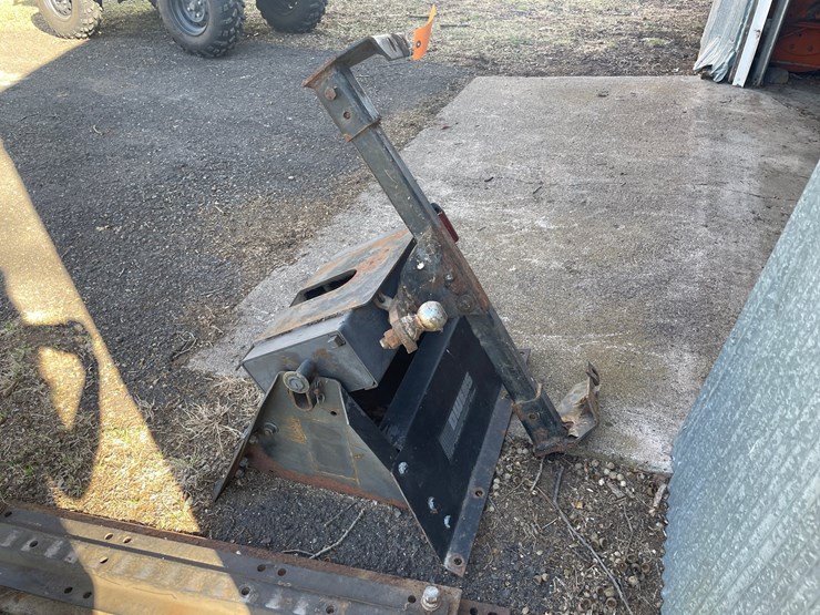#1812-•-owens-5th-wheel-hitch-image-3