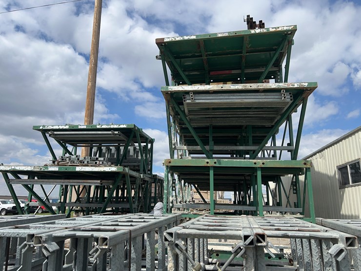 hydro-mobile-mast-climbing-work-platform-scaffolding-image-5