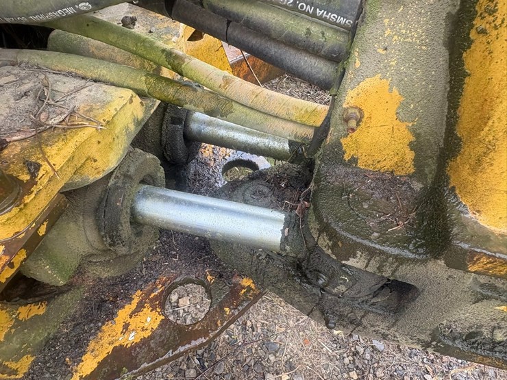caterpillar-416b-image-44