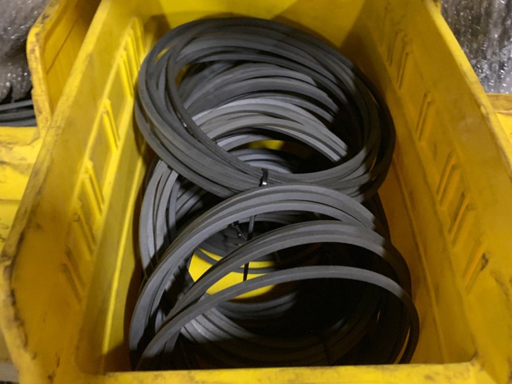 cabinet-and-all-it’s-content-(-inner-seals,-outter-seals,-seat-seals)-image-4