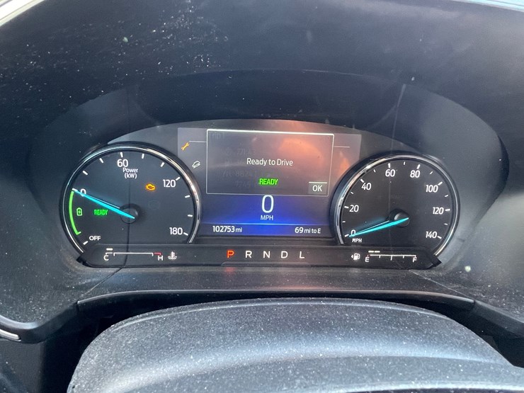 2021-ford-escape-image-42