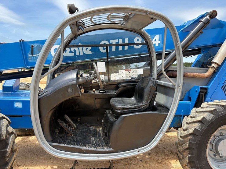 2014-genie-gth844-image-11