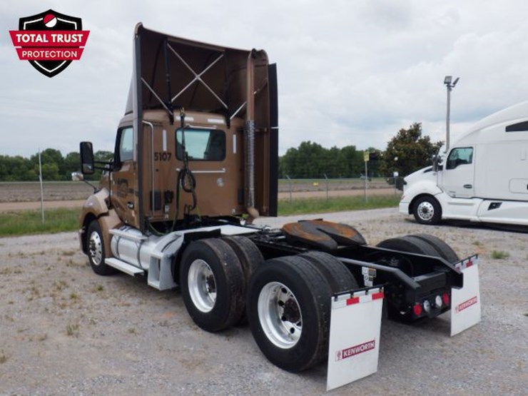 2022-kenworth-t680-image-13