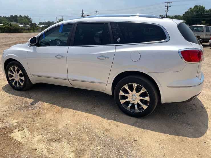 2017-buick-enclave-image-2