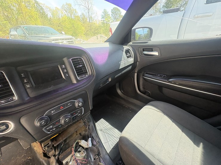 #23960-•-2015-dodge-charger-sedan-2c3cdxat6fh890807-image-42