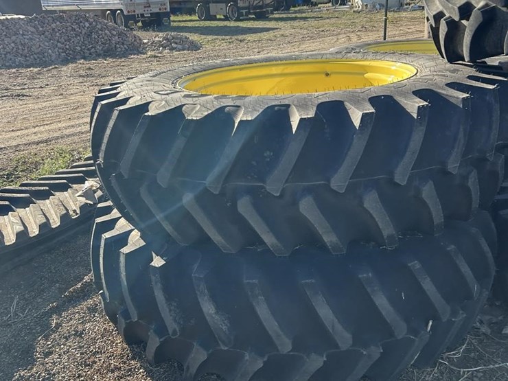 2017-john-deere-6175r-image-2