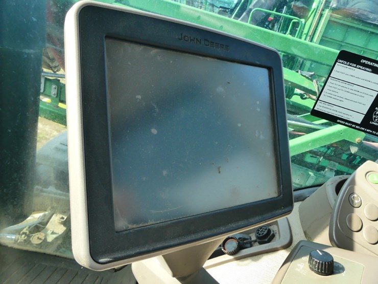 2015-john-deere-r4030-image-22