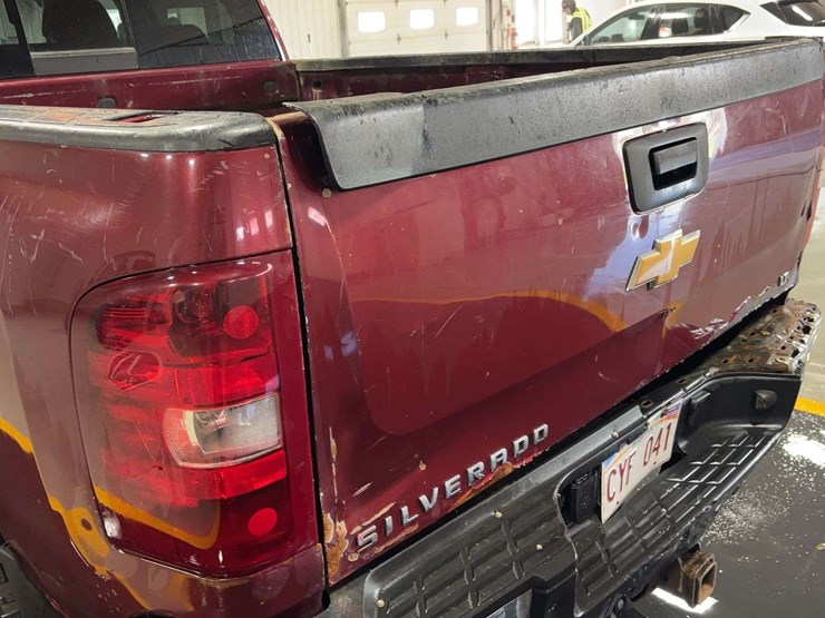 2014-chevrolet-silverado-2500hd-image-28