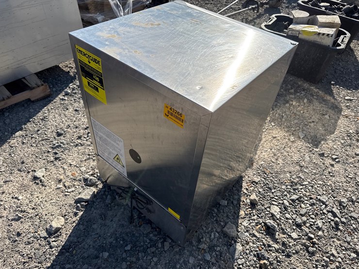 #43266-•-unused-bull-outdoor-refrigerator-inv#-43266-image-1