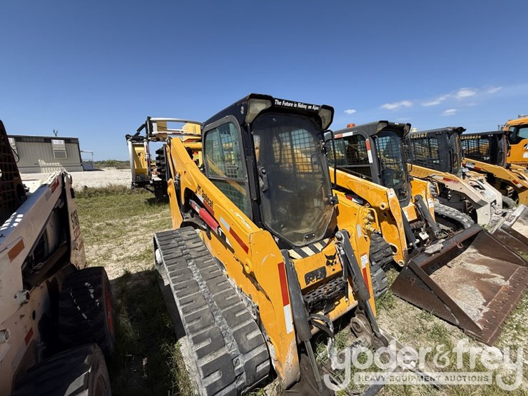 2015-bobcat-t770-image-2