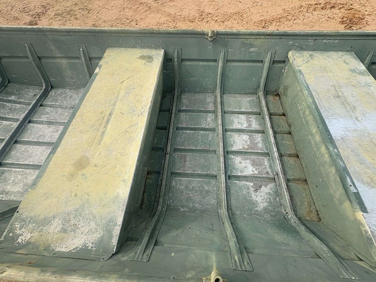 omc-aluminum-skiff-w/-trailer-image-8