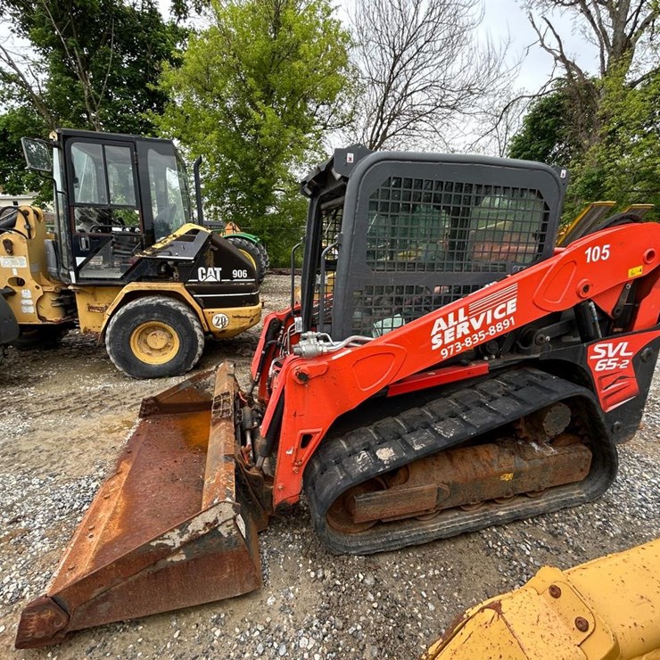 2023 KUBOTA SVL65-2