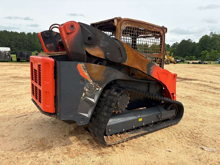 2024-kubota-svl97-2-image-3