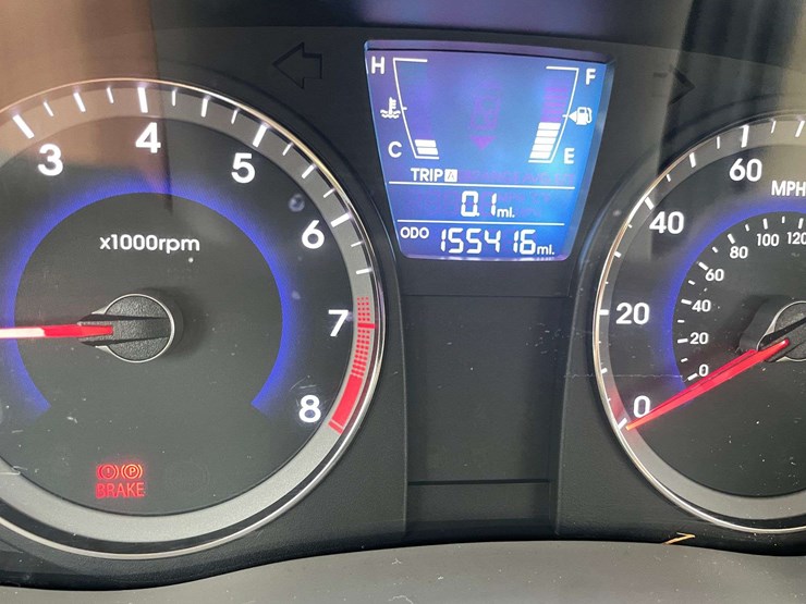 2012-hyundai-accent-4-door-sedan-(155,416-miles)-image-26