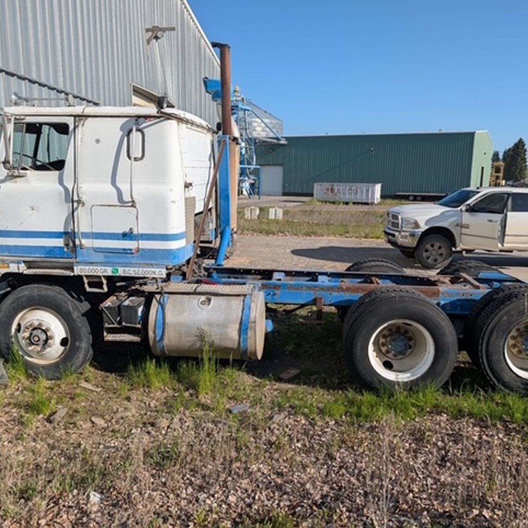 1979 International Tractor Truck - Nezperce, ID