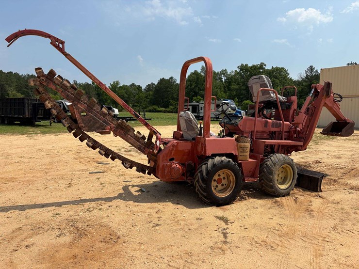 2003-ditch-witch-3610dd-image-3