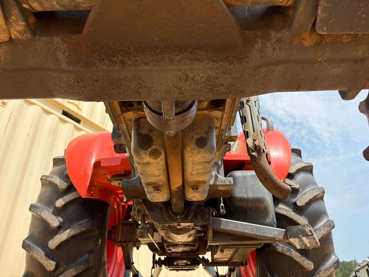 2013-kubota-m7040-image-7