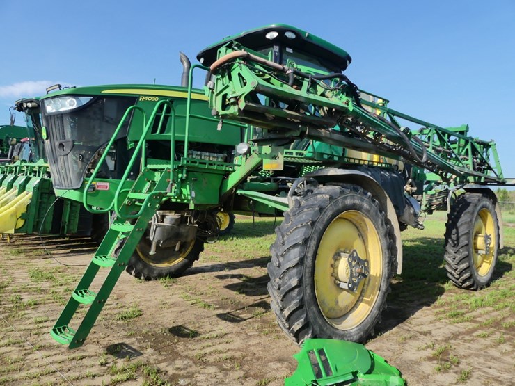 2015-john-deere-r4030-image-1