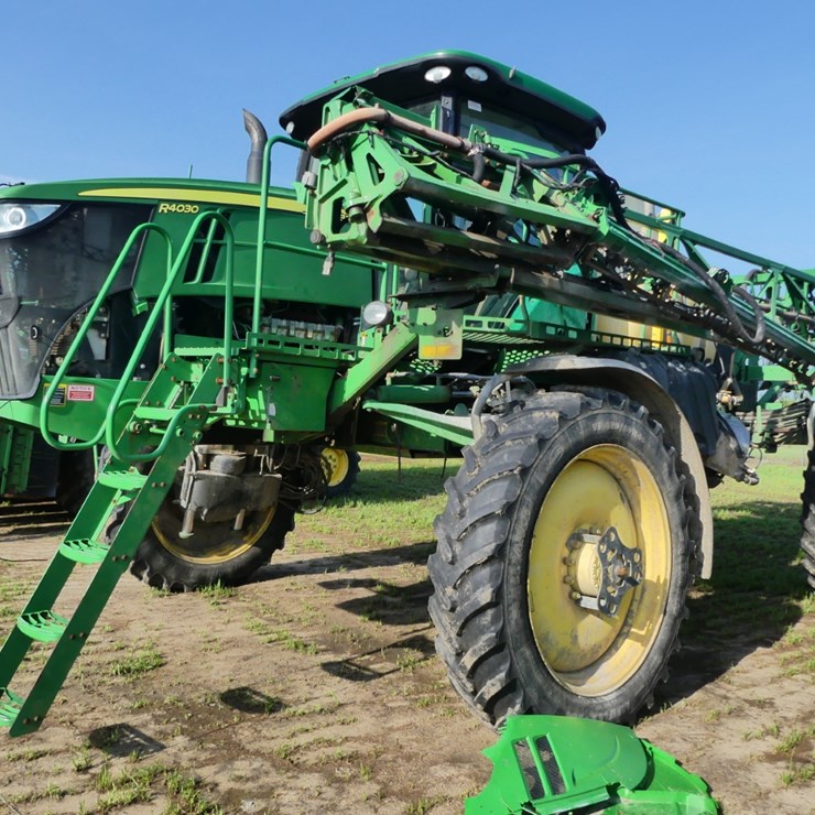 2015 JOHN DEERE R4030