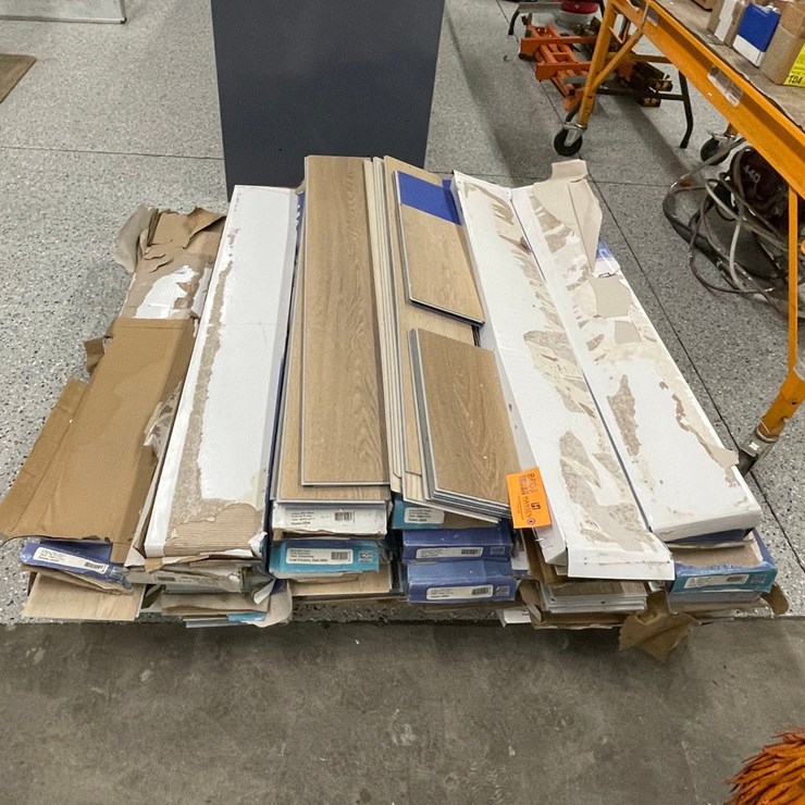 #8608 • Laminate Flooring
