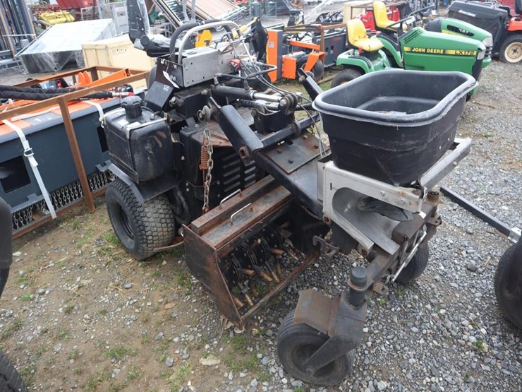 z-spray-stand-on-aerator-image-1