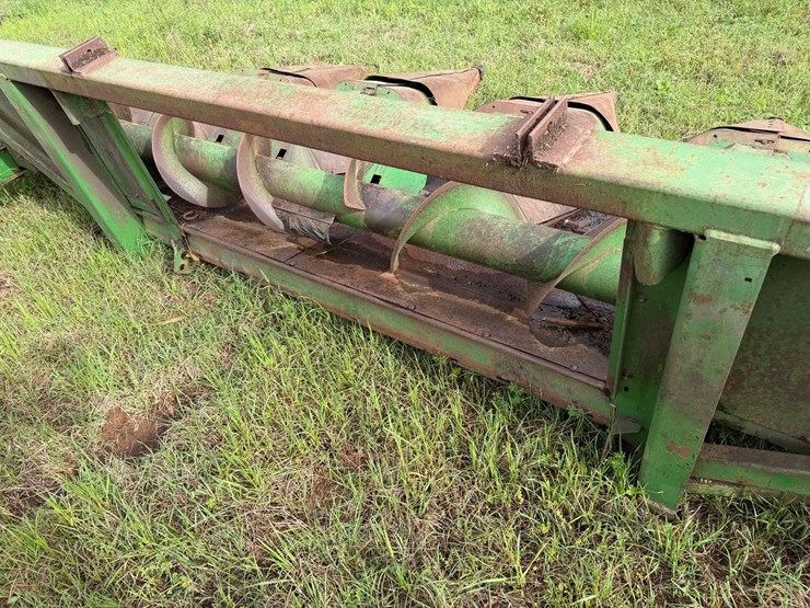 #511-•-6-row-corn-header-image-5