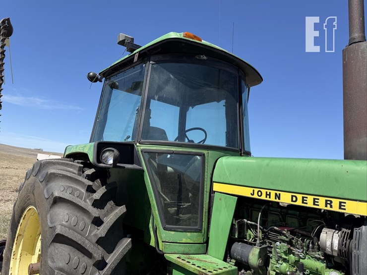 john-deere-4430-image-19