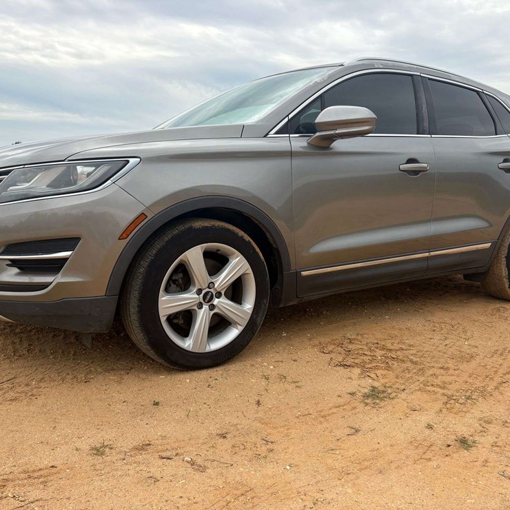 2016 Lincoln MKC PREMIER 4 Door SUV (128,646 Miles)