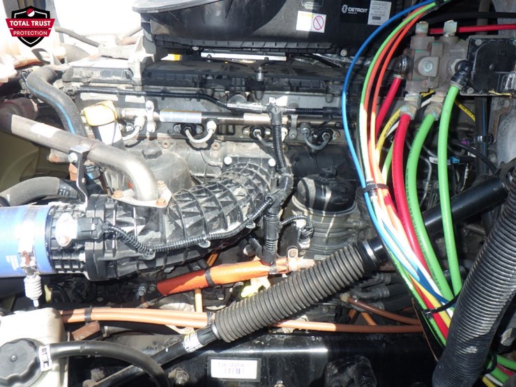2022-freightliner-cascadia-126-image-21