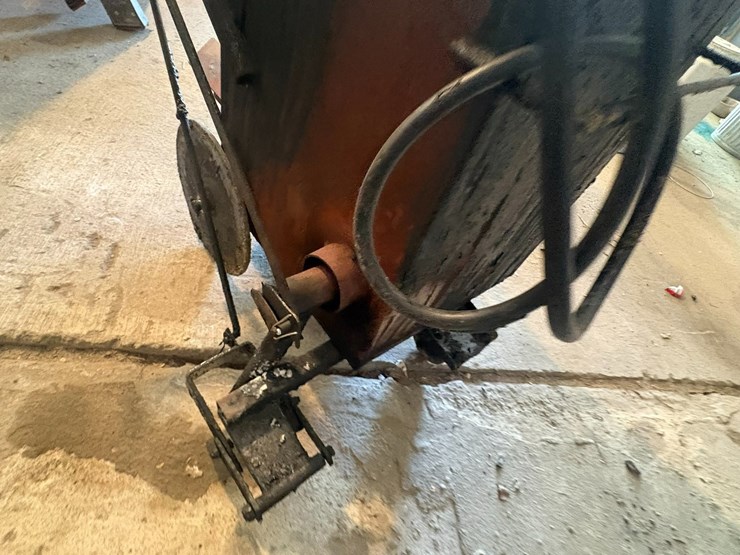 #23961-•-asphalt-melter-applicator-image-7