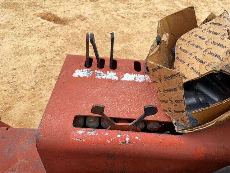 ditch-witch-4010dd-image-16