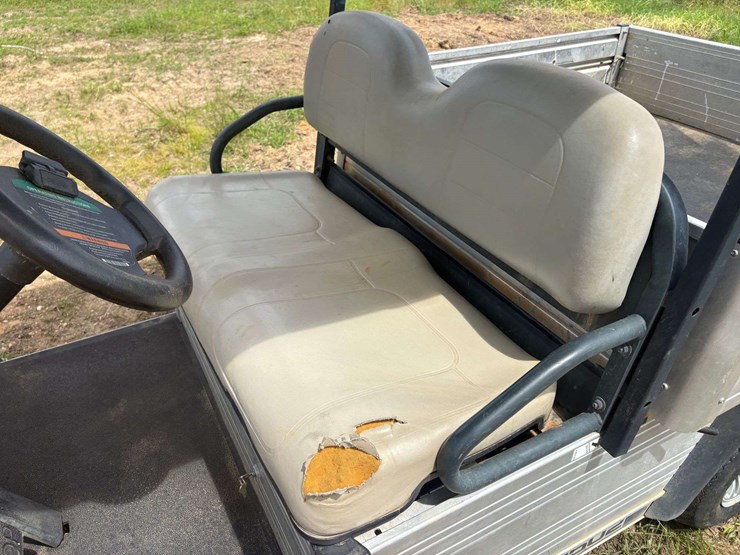 carryall-502-2-seater-gas-golf-cart-w/-dump-bed-image-6