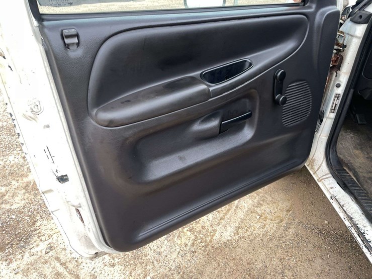 1999-dodge-ram-2500-image-9