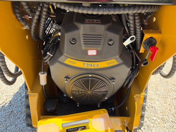 #228-•-unused-2026-agt-mx-crt23-mini-skid-steer-loader-image-6