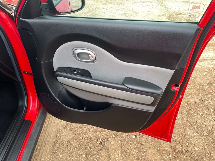 2019-kia-soul-4-door-mpv-(87,300-miles)-image-17