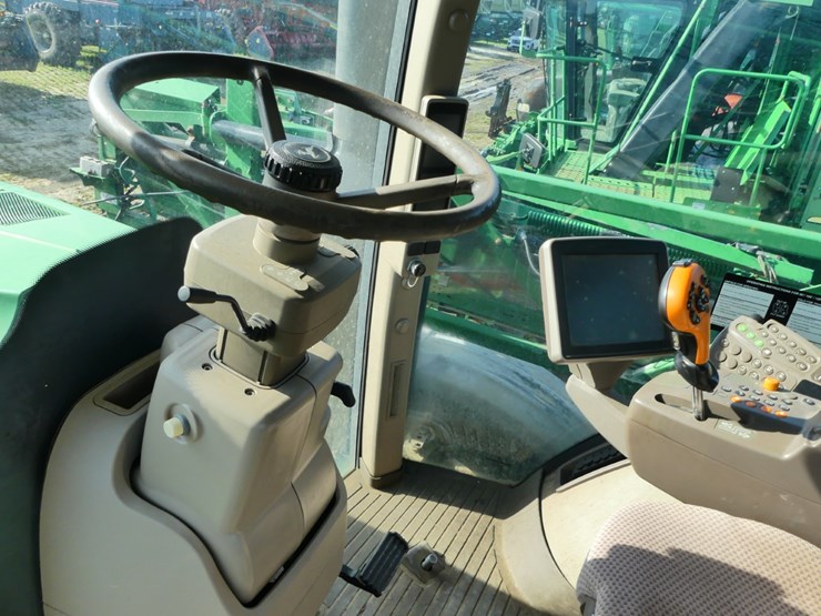 2015-john-deere-r4030-image-18